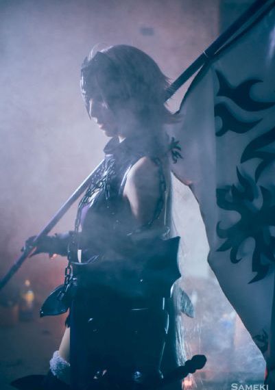 欧美简约女头_HD在线手机播放